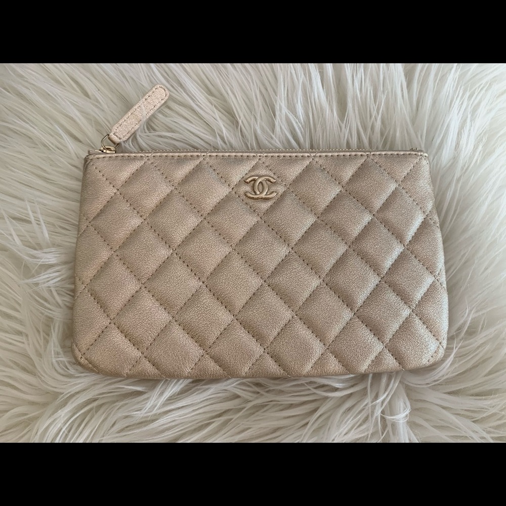 Chanel O Case (Small Classic Pouch)
